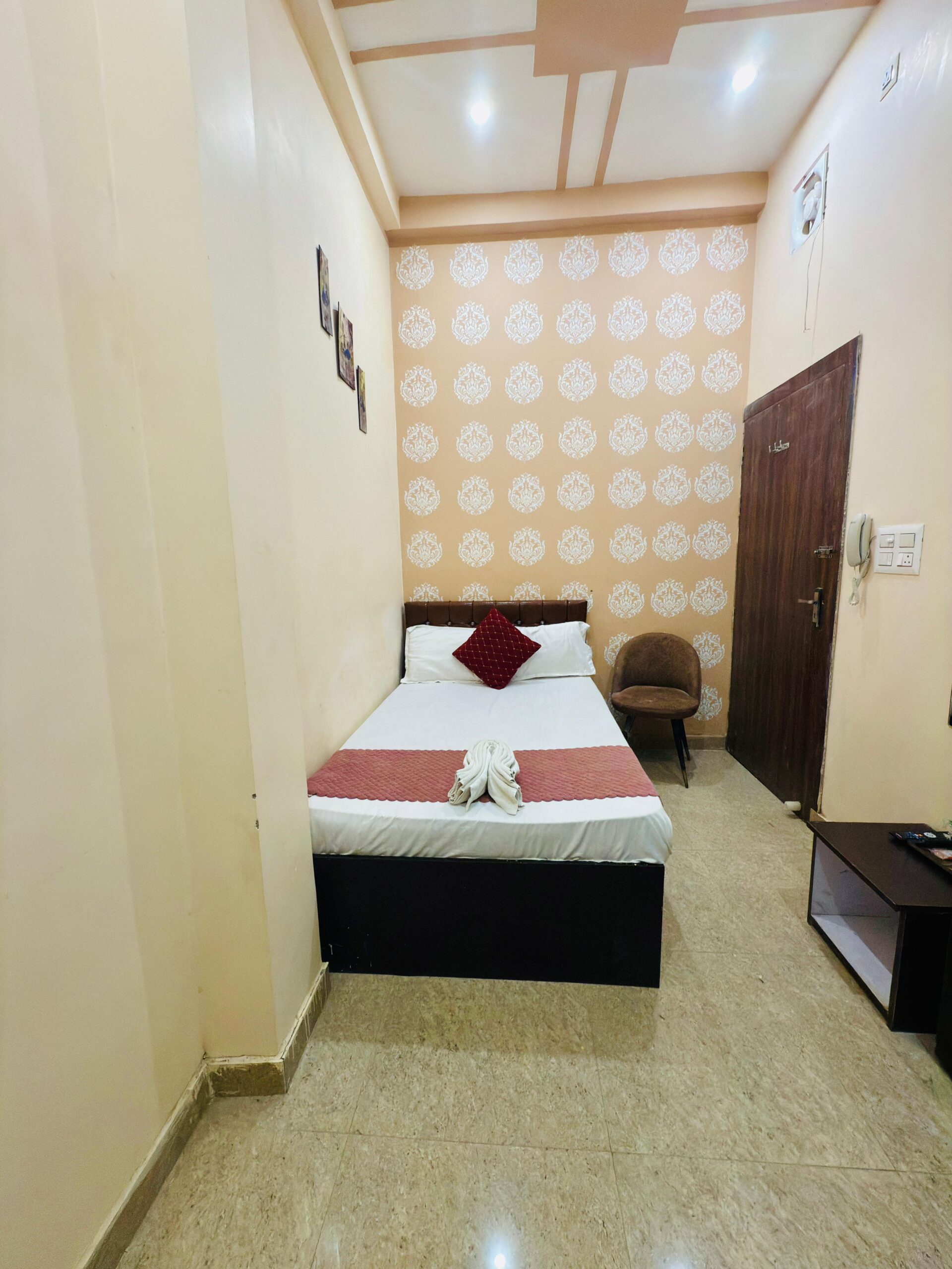 Standard Single Room - Image 2